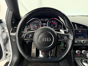 Audi R8 bild 14