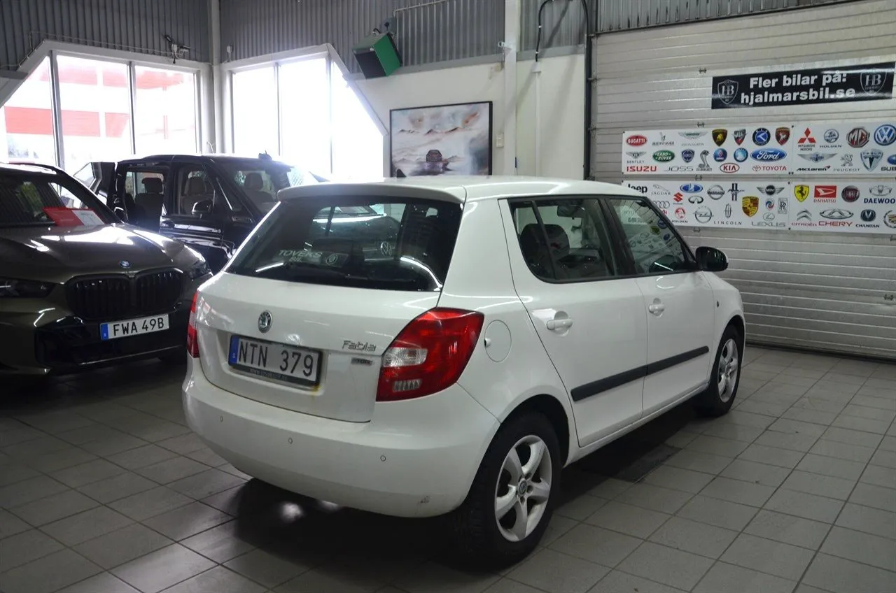 Vehicle image 2