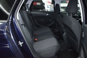 Peugeot 308 SW bild 8