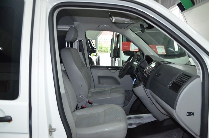 Volkswagen Caravelle bild 7