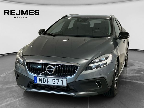 Volvo V40 Cross Country T3 Adv Edition | VOC | Navigation | BLIS | Parkeringskamera bak - 2019