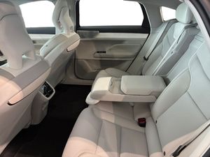 Volvo ES90 bild 6