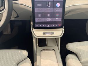 Volvo ES90 bild 12