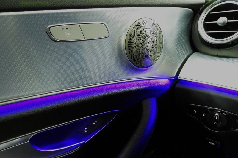 Mercedes E220 bild 35