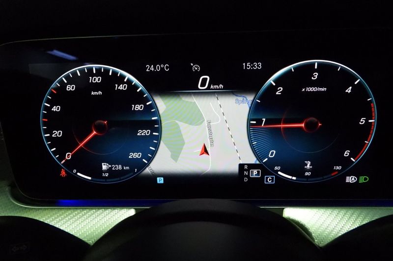 Mercedes E220 bild 32