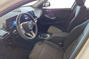 BMW 120 bild 14