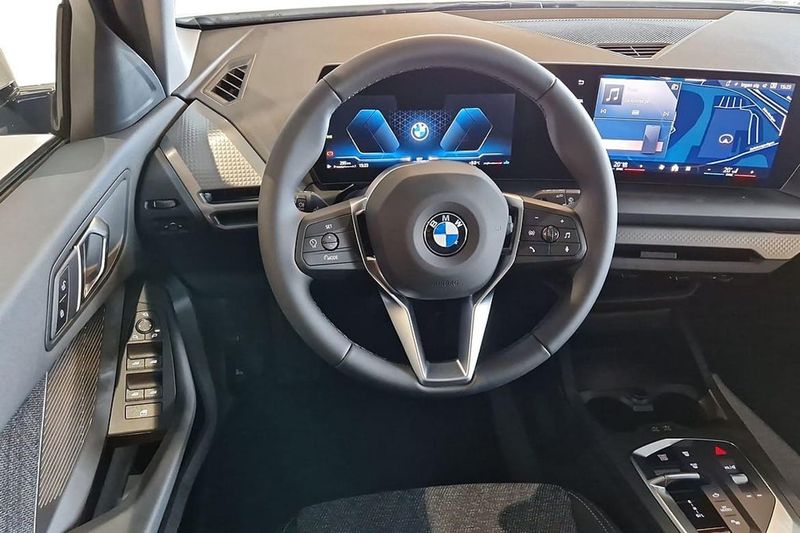 BMW 120 bild 11