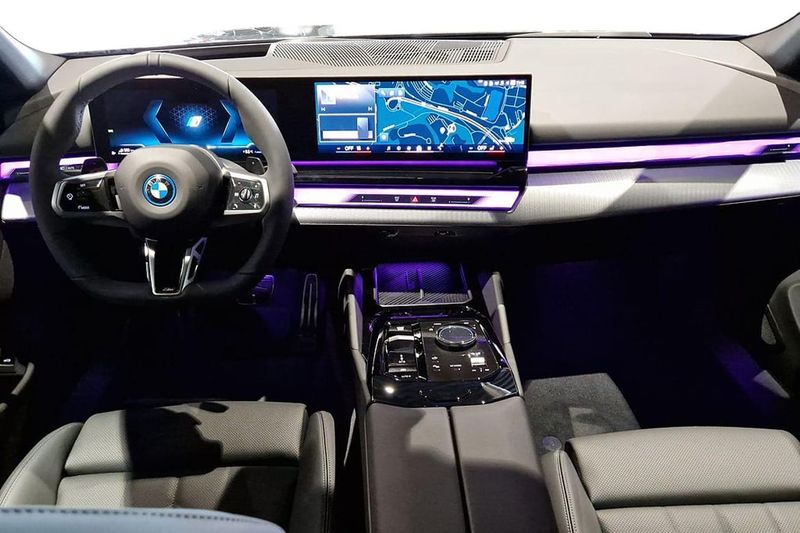 BMW 530 bild 9