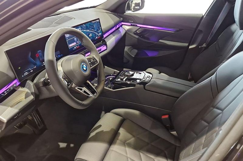BMW 530 bild 13