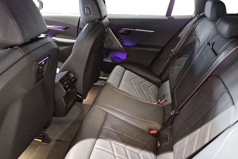 BMW 530 bild 12
