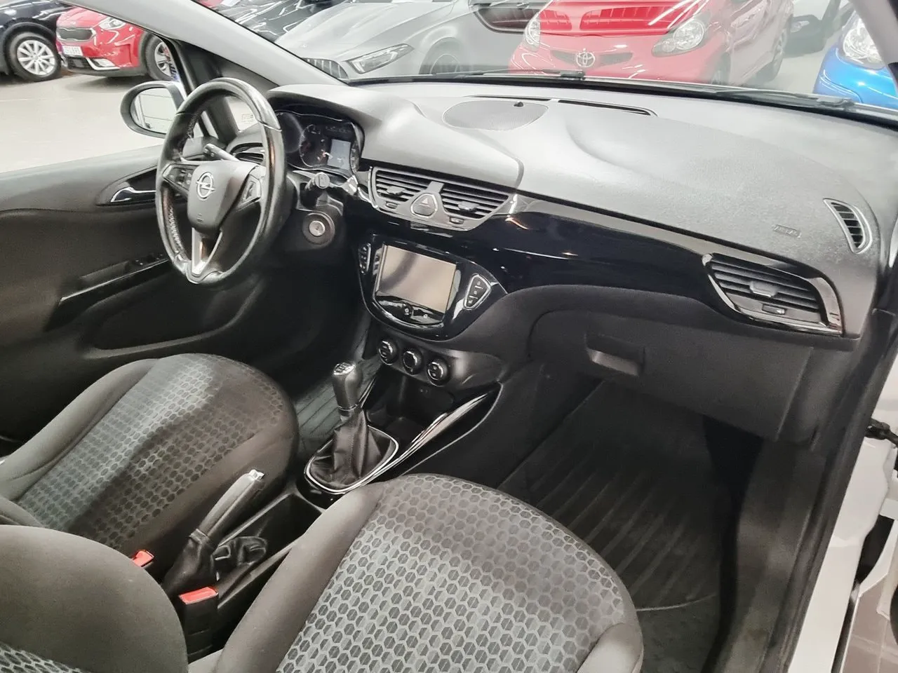Vehicle image 18