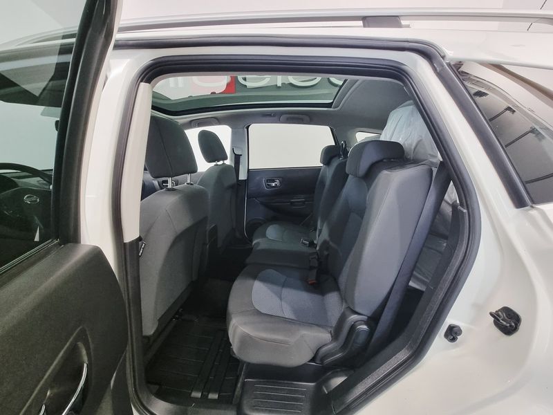 Nissan Qashqai+2 bild 8