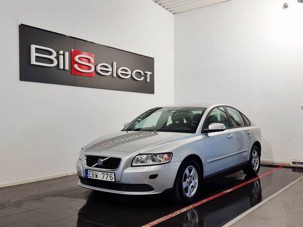 Volvo S40 1.8 Flexifuel Kinetic Euro 4 kamkedja Dragkrok Ny Besk - 2009