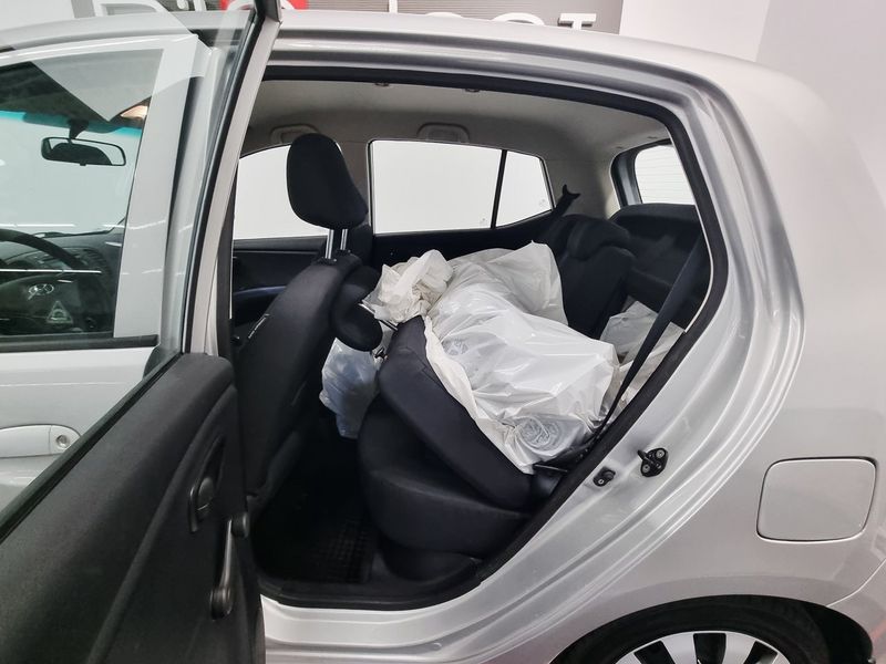 Hyundai i10 bild 8