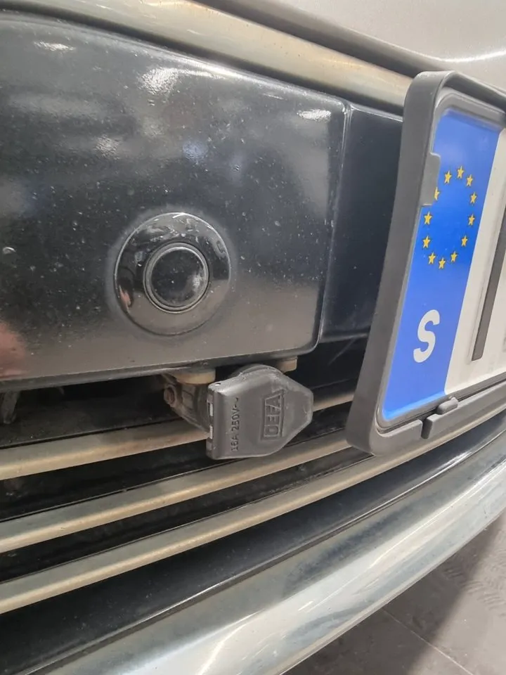 Vehicle image 21