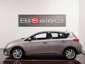 Toyota Auris bild 2