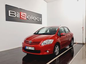 Toyota Auris bild 1