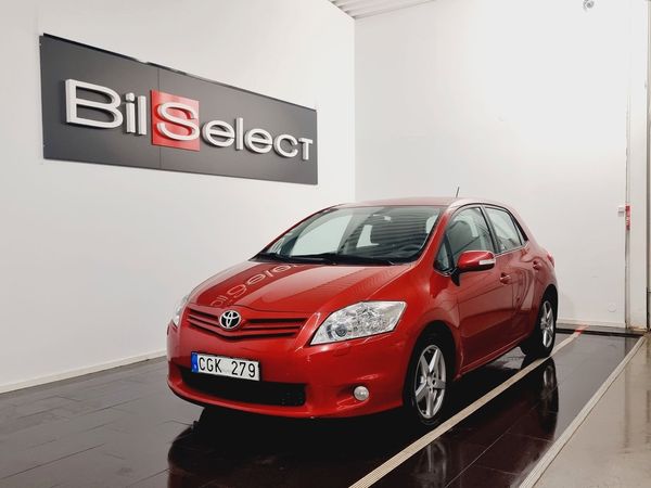 Toyota Auris 5-dörrar 1.6 Valvematic Plus Euro 5 Fullservad - 2010
