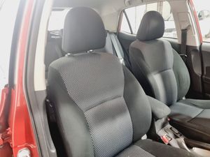 Toyota Auris bild 17