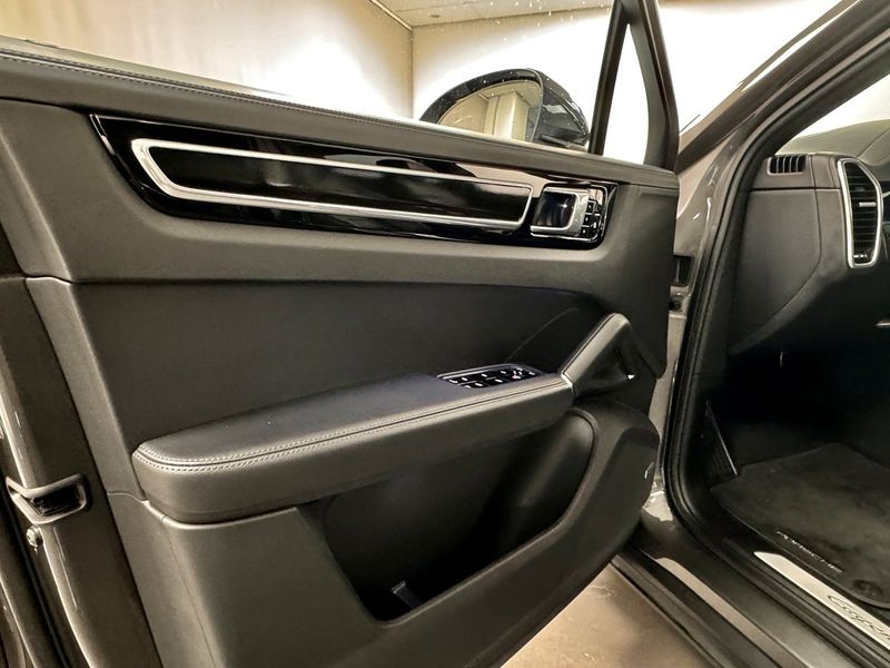 Porsche Cayenne bild 14