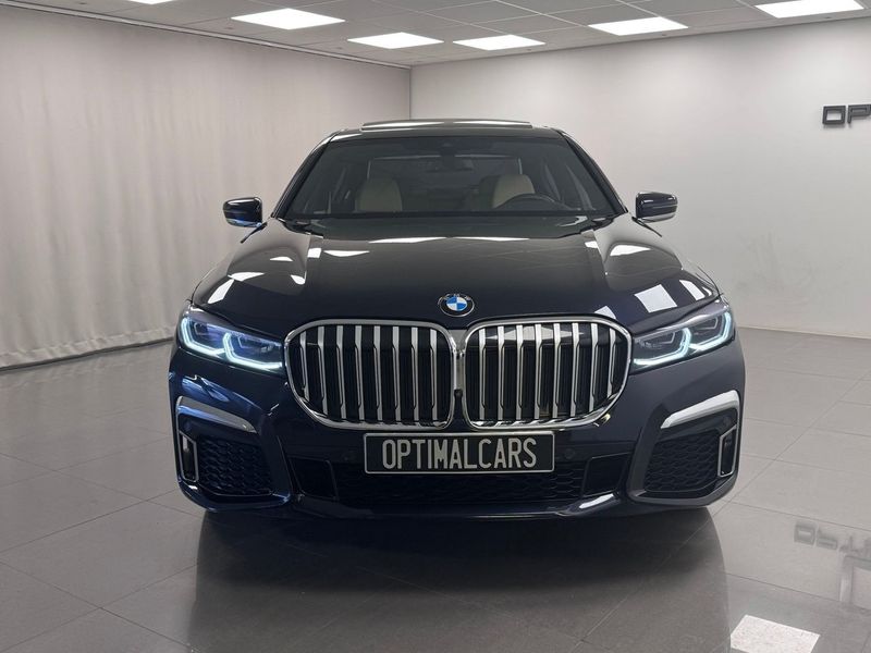 BMW 745 bild 10