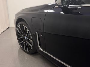 BMW 745 bild 12