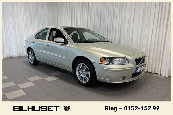 Volvo S60 2.4 CNG Momentum HALVSKINN P-SENSORER BAK 888KR SKATT - 2007