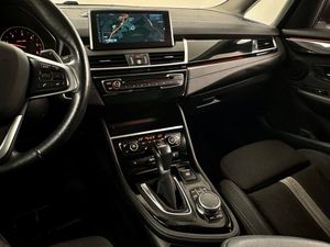 BMW 220 bild 5