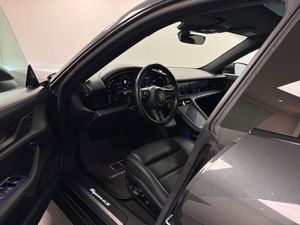 Porsche Taycan bild 3