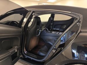 Aston Martin Rapide bild 16
