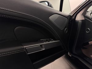 Aston Martin Rapide bild 14