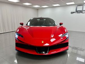 Ferrari SF90 bild 8