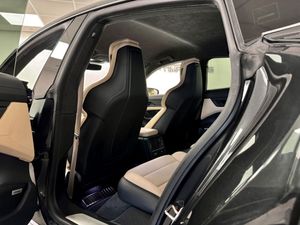 Porsche Taycan bild 15