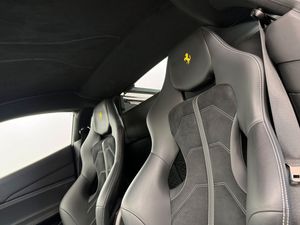 Ferrari 488 bild 6