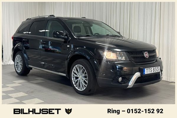Fiat Freemont 2.0 4x4 AUT 7-SITS LÄDER NY KAMREM B-KAMERA - 2015