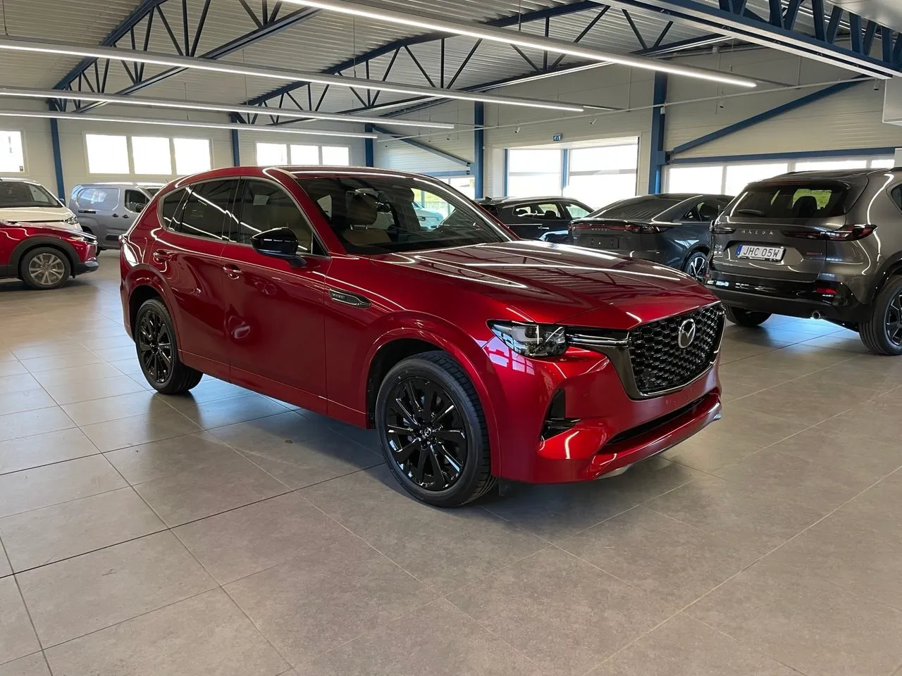 Vehicle image 5