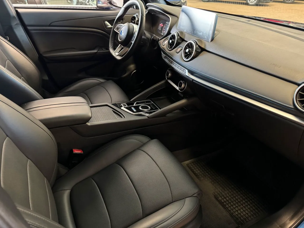 Vehicle image 8