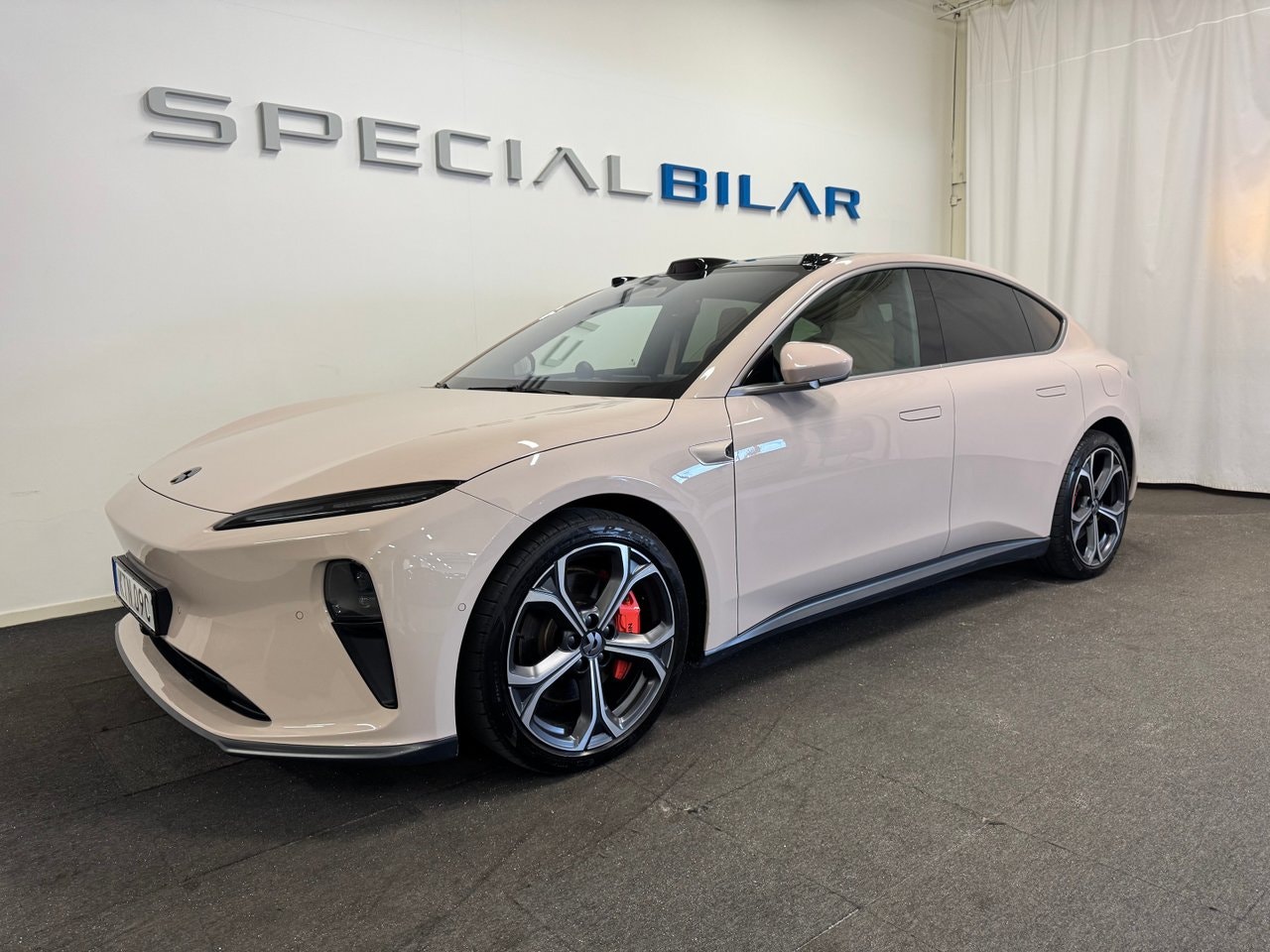 NIO ET5