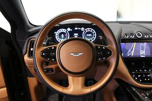 Aston Martin DBX bild 8