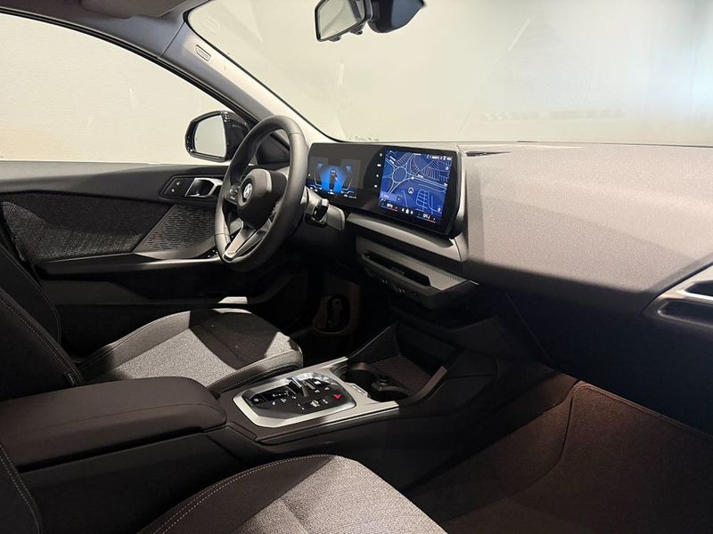 BMW 120 bild 9