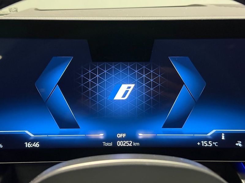 BMW i5 bild 15