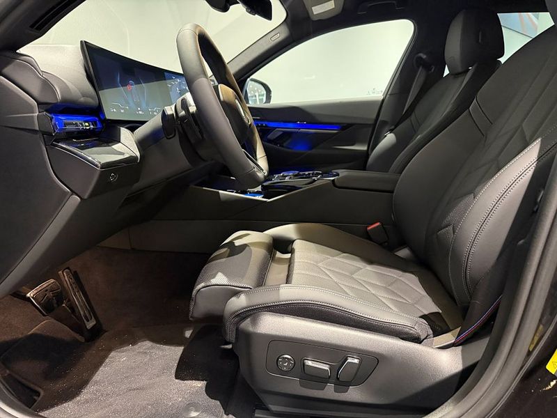 BMW i5 bild 10