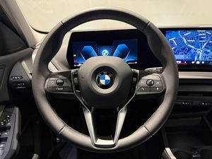 BMW 120 bild 18