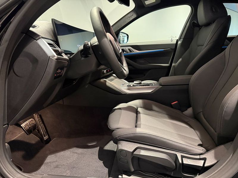 BMW i4 bild 10