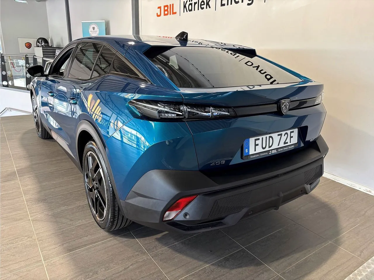 Vehicle image 21