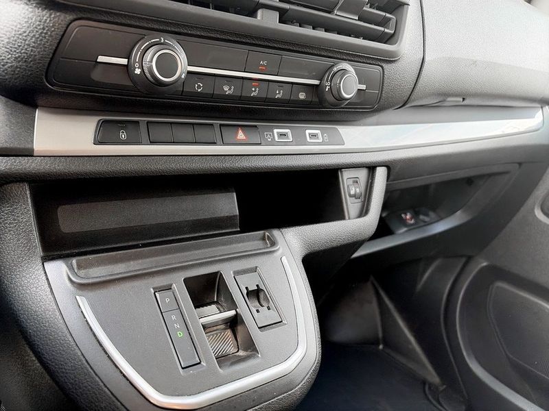 Opel Vivaro bild 12