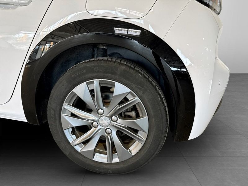 Peugeot e-208 bild 14