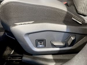 Peugeot e-3008 bild 15