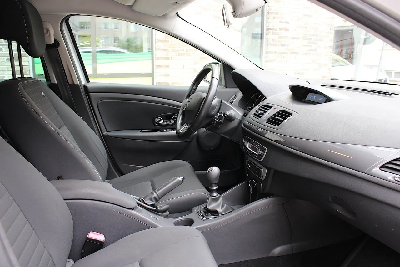 Vehicle image 20