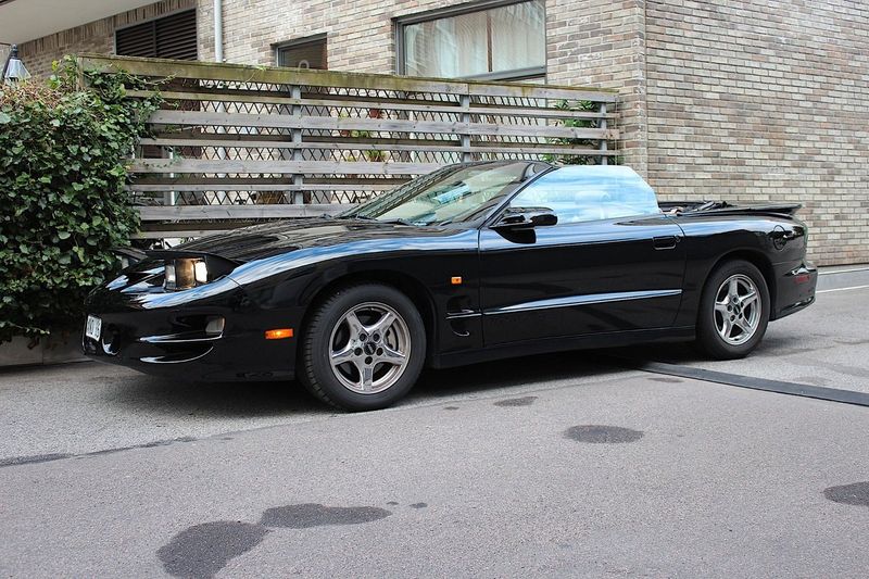 Pontiac Firebird bild 2